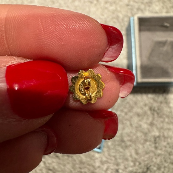 Roberto Coin X Disney Cinderella Diamond Star Hoop Earrings - Picture 6 of 8